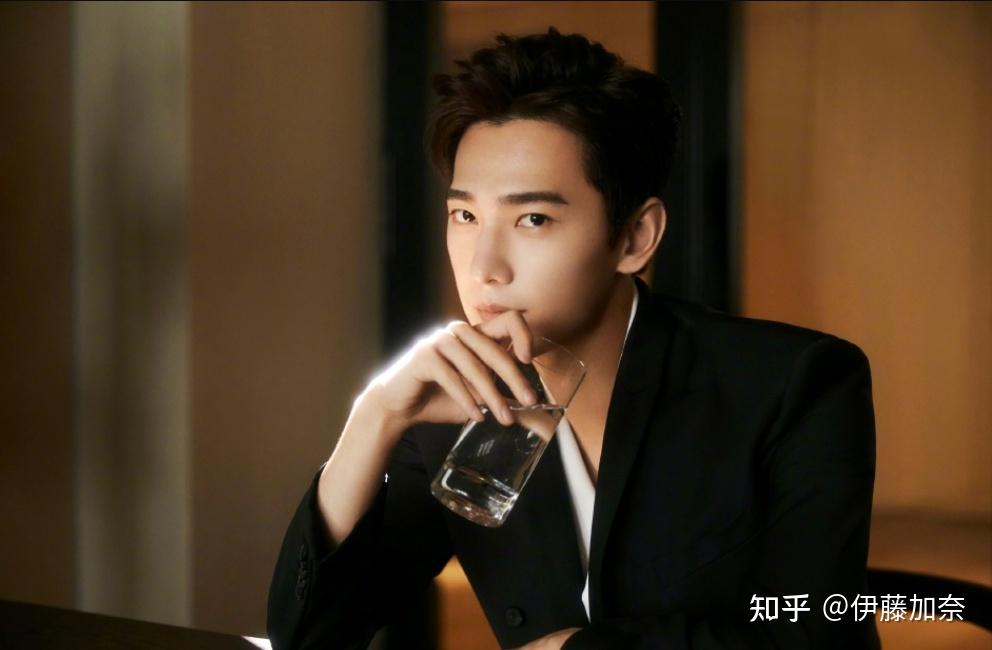 林二岁是明星吗 v2-2f774a0d4697b483e12746a335032028_r.jpg