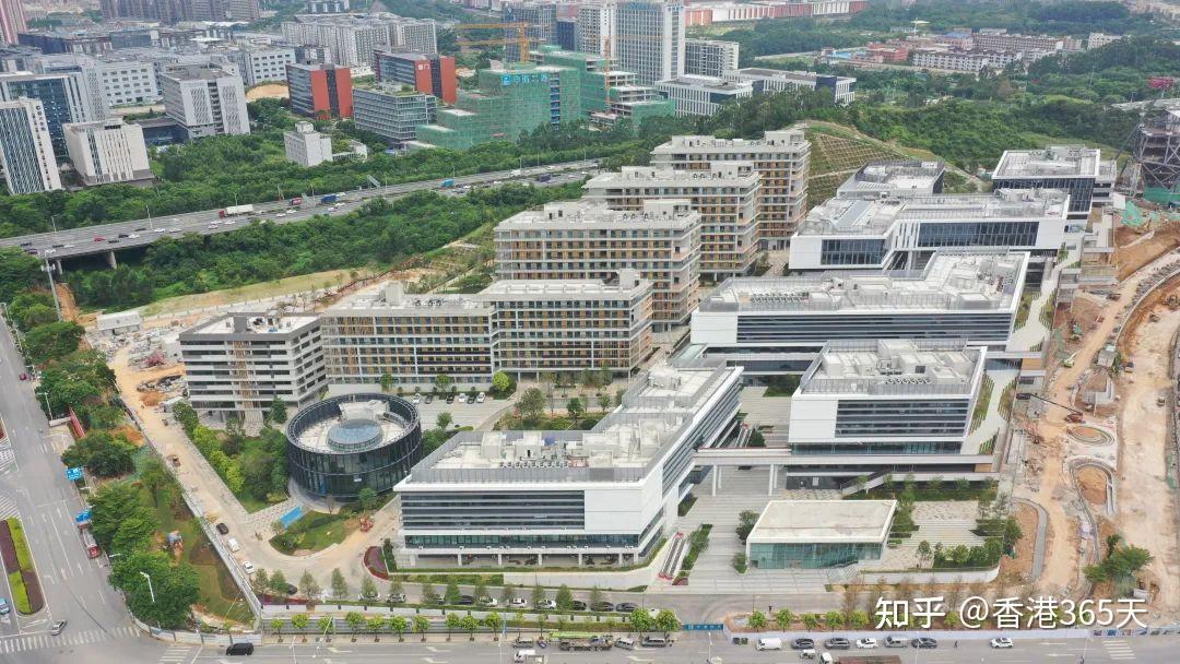 看不懂了听说香港高校要集体搬家