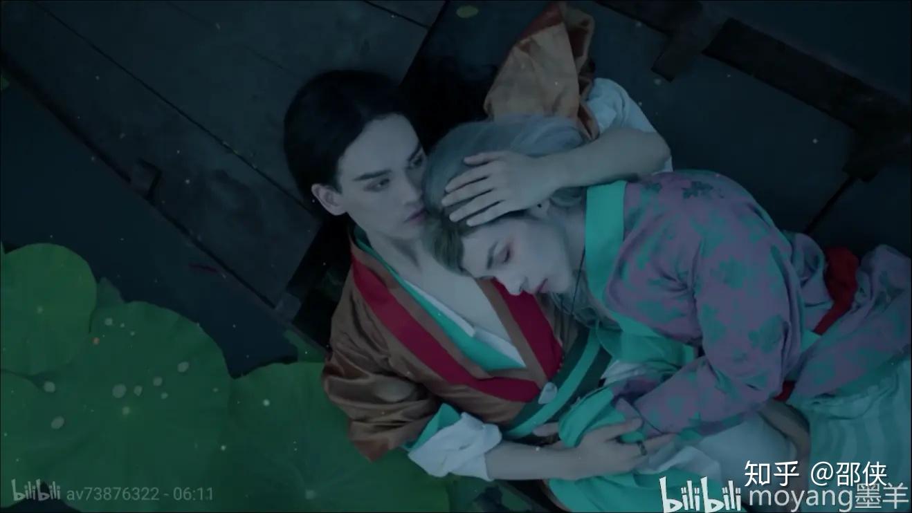 怎么评价最近很火的越南mv自心和泪色