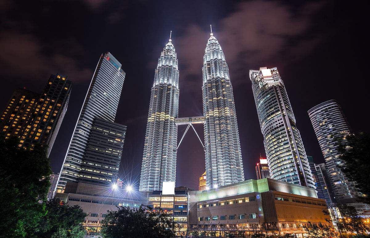 现在能去马来西亚留学吗 v2-2fa35ffb1dab1cd757d86e0c7af2c8d4_r.jpg