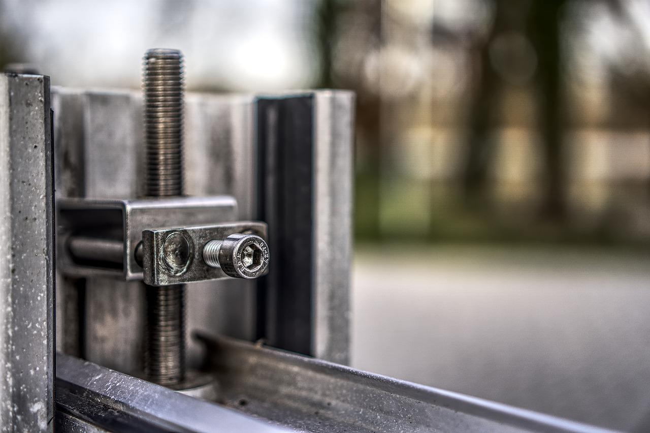 打钢板桩用什么机械