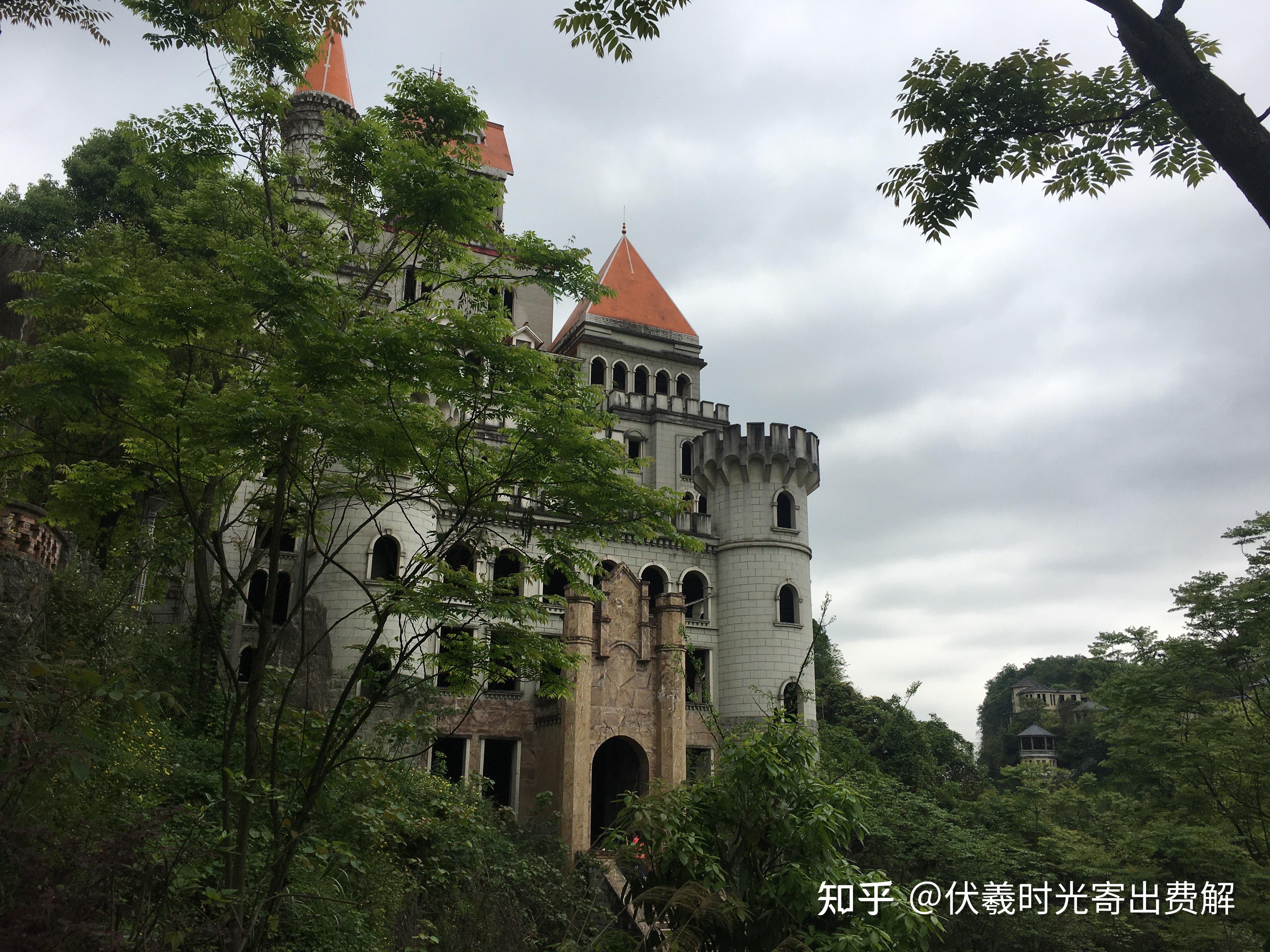 重庆九龙坡霸下意城堡图片