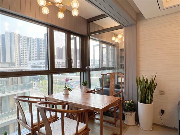 整装阳台定制|一阳台装修变两室!空间小但功能强大 - 知乎