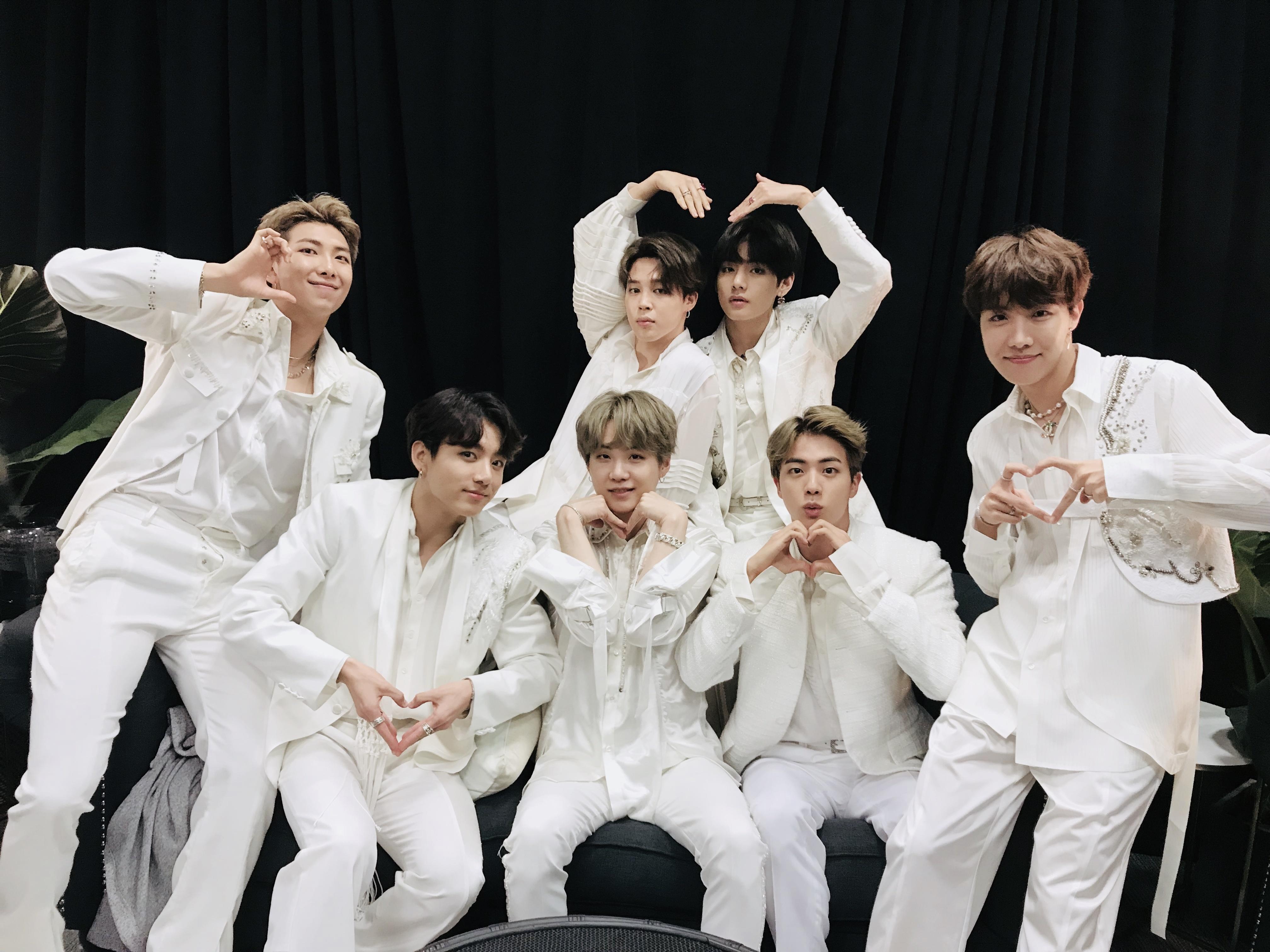 可以提供一些bts团体神仙照吗