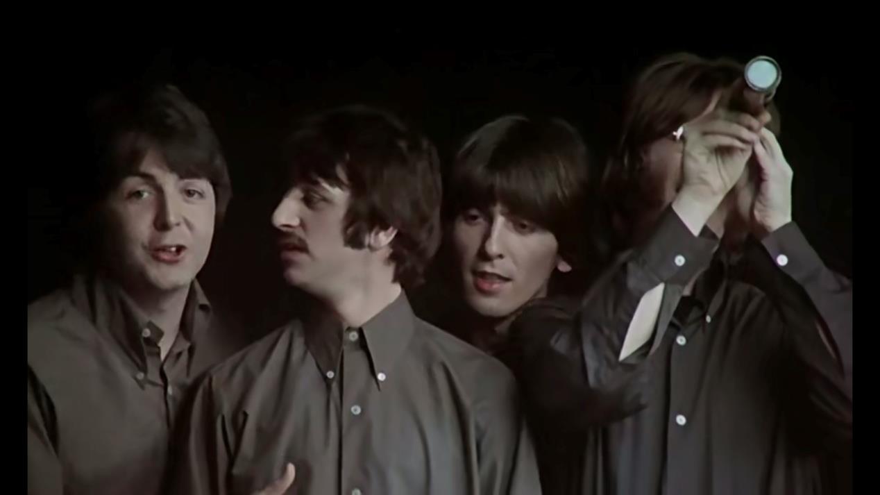 1968年7月,一部以披头士一系列歌曲为主题的动画奇幻电影《yellow