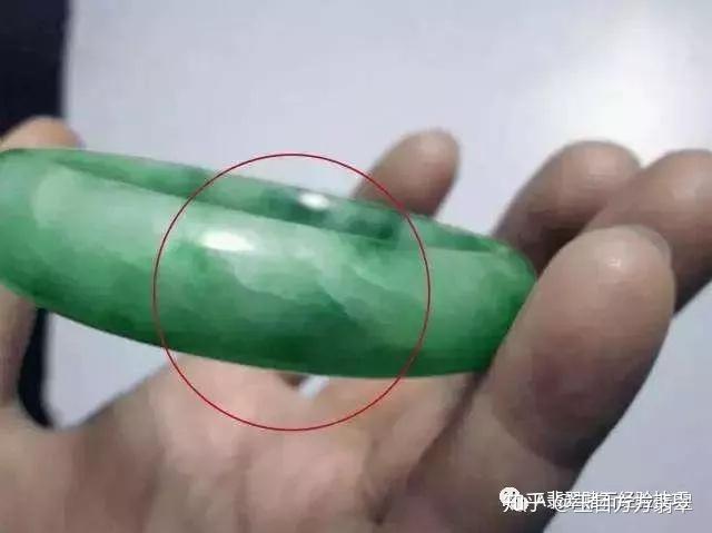 分辨翡翠纹和石棉(翡翠的石纹和棉线怎么区别)