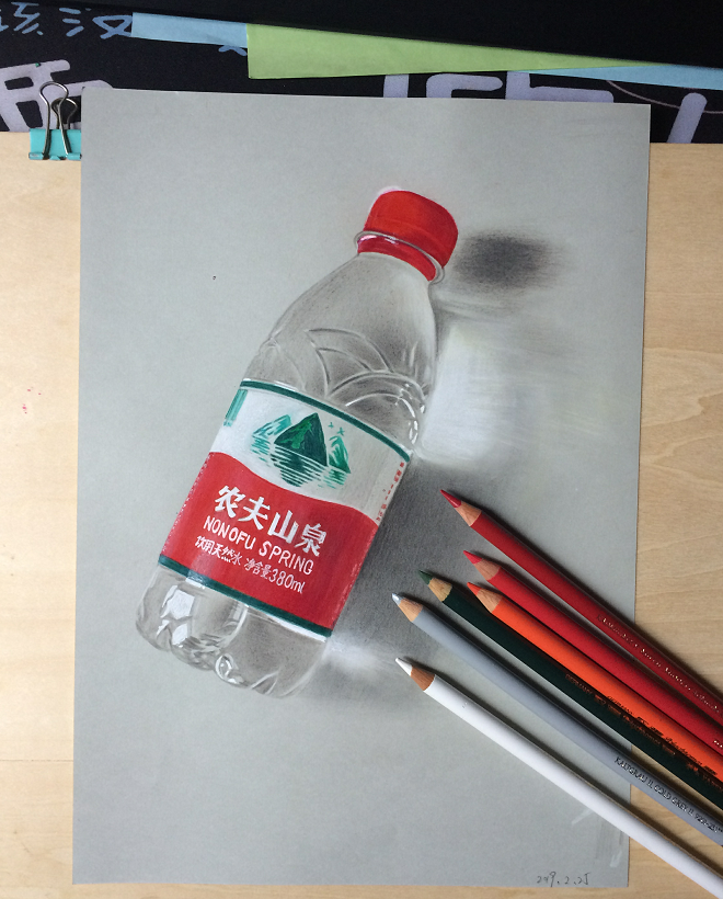 彩铅马克笔3d绘画矿泉水瓶玻璃透明类绘画技法