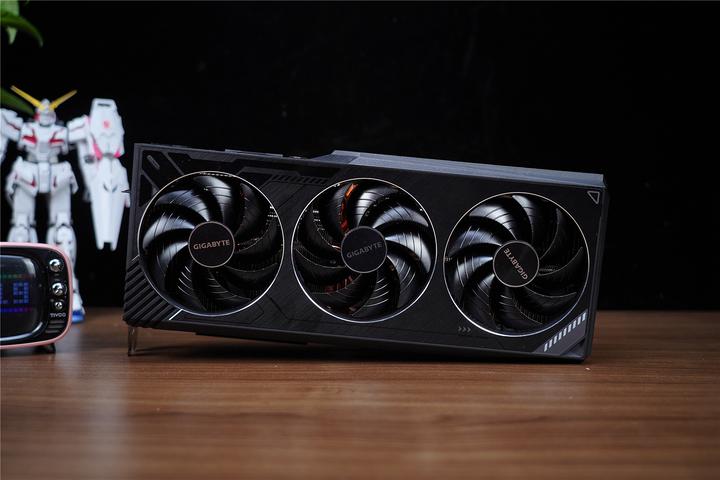 技嘉新卡皇驾到，RTX TITAN的完美替代品--技嘉RTX 3090 Ti 24G分享- 知乎