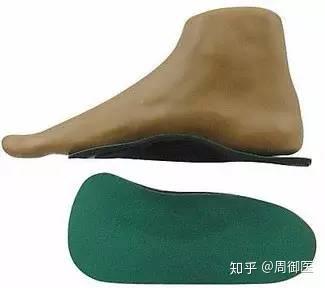 穿高跟鞋的危害居然这么大 v2-30a0379356104b6e88fa3b1be01579cc_b.jpg