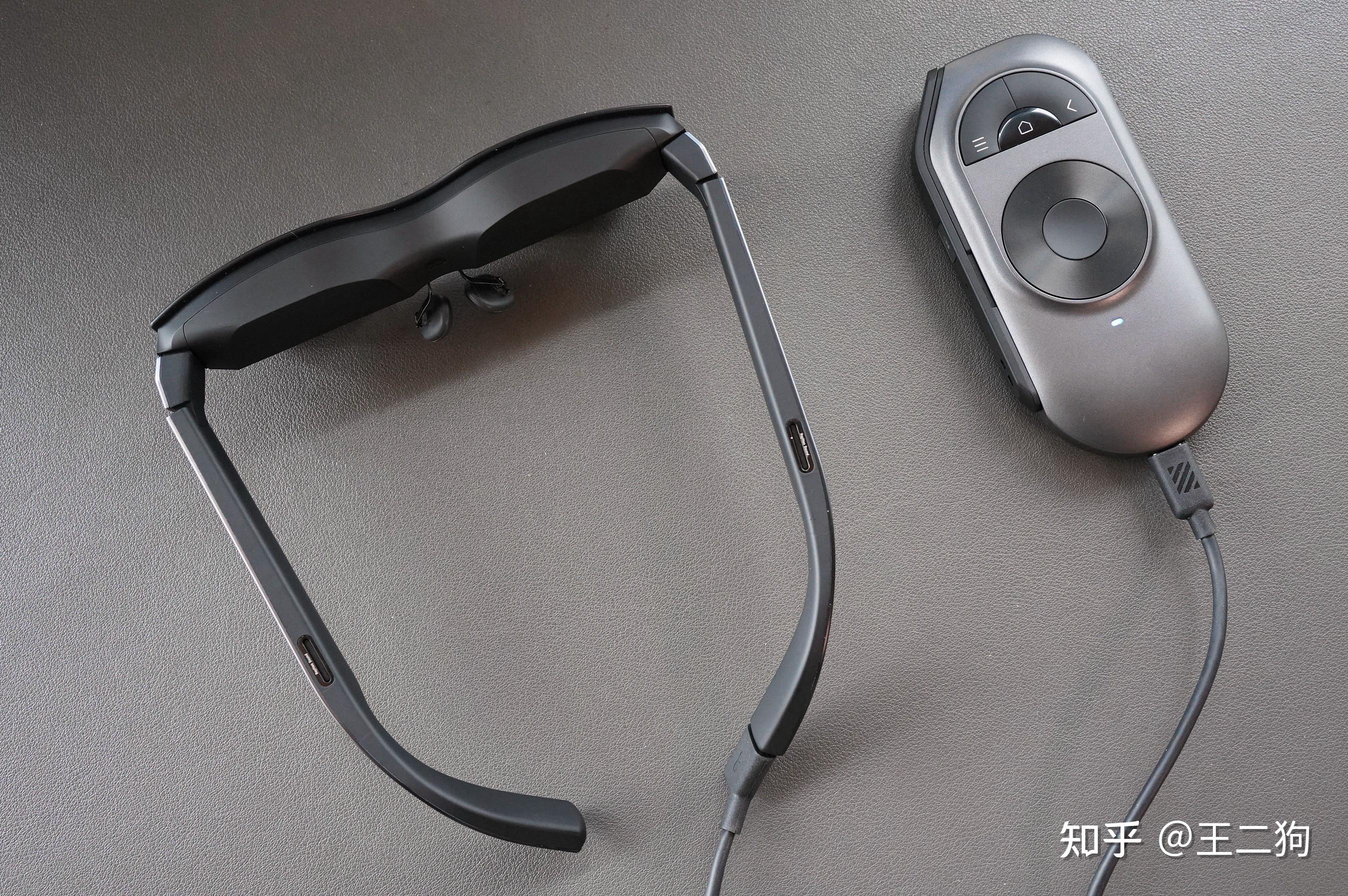 201英寸ar眼镜巨幕下躺着玩switch到底有多爽?