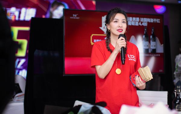 张庭:成年人不做选择 家庭事业全都要