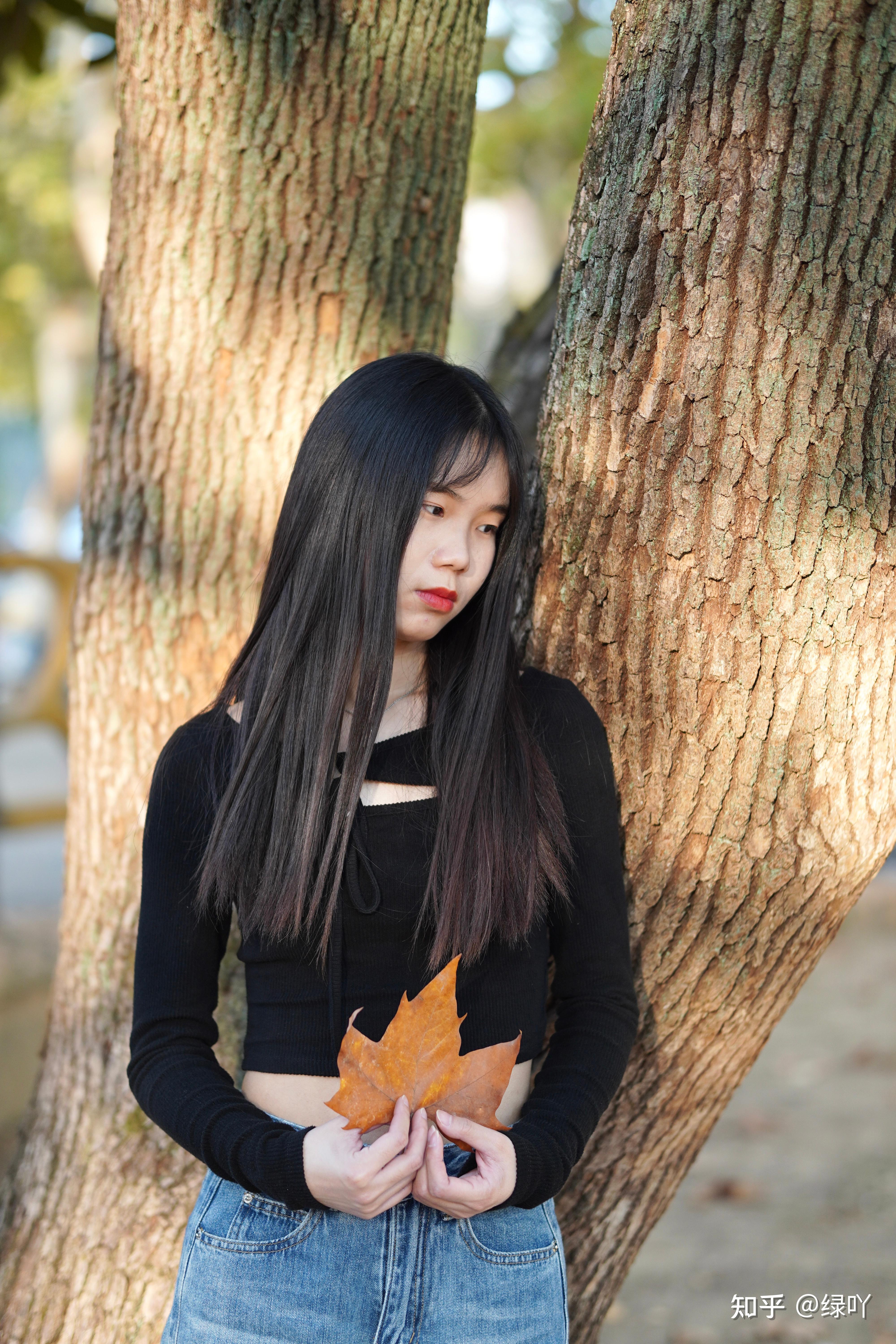 有没有那种单眼皮小眼睛塌鼻梁厚嘴唇但还挺好看的女生? - 知乎