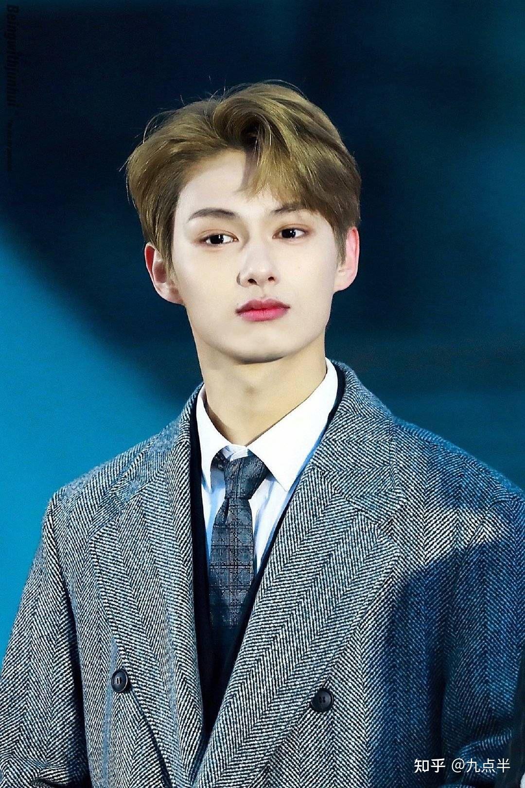 有没有长得帅的南韩男爱豆或者组合?求推荐?