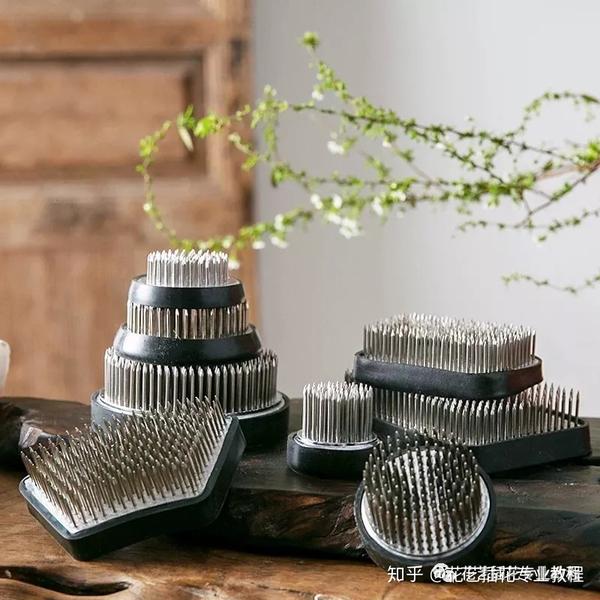 插花固定 插花的固定方法有哪些 花瓶口太大怎么固定花