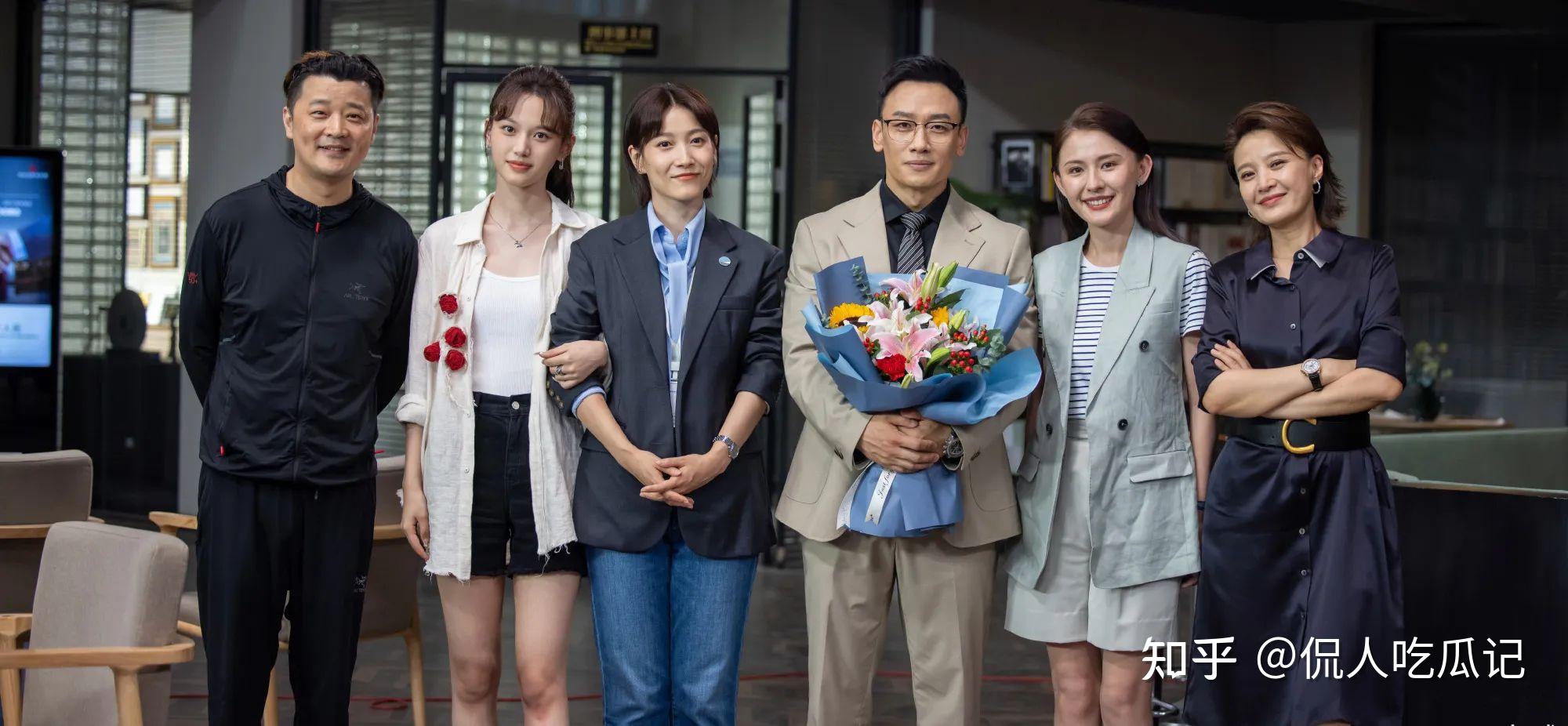 无所畏惧那家威事业被外貌拖后腿40岁不结婚只想孝敬爸妈