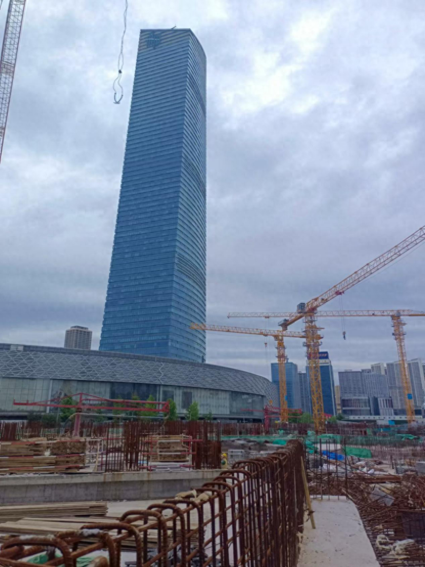 改变原计划后,沈阳市府恒隆广场提速建设