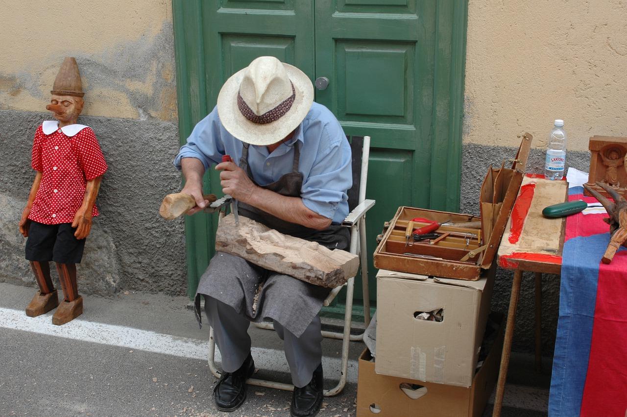 3. 实木桌性价比