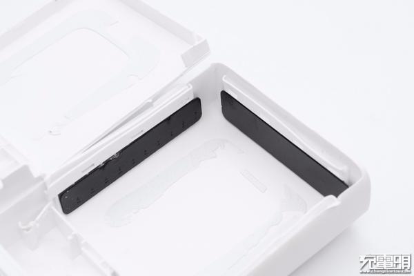 拆解报告:MI小米口袋版10000mAh 22.5W快充移动电源  第20张 拆解报告:MI小米口袋版10000mAh 22.5W快充移动电源  第20张