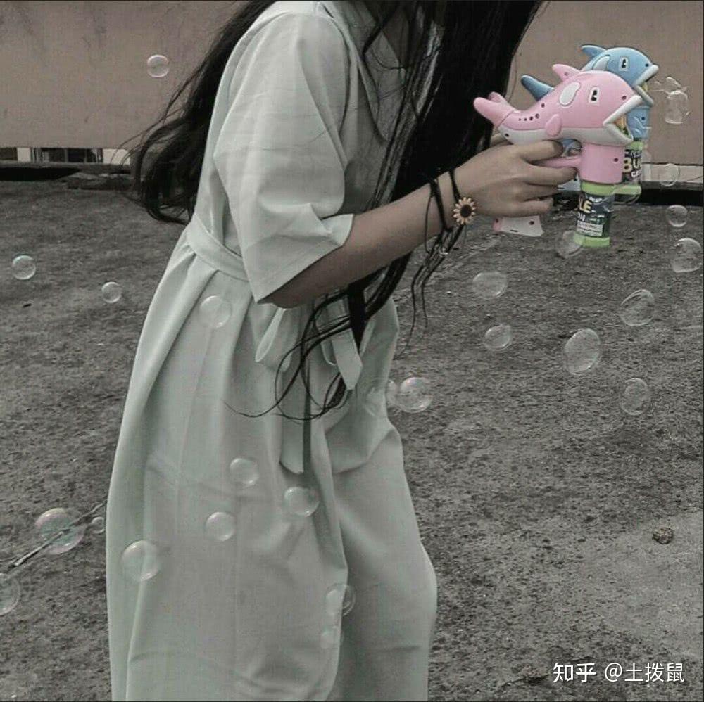 有哪些很仙气,文艺又不露脸的女生头像? - 知乎