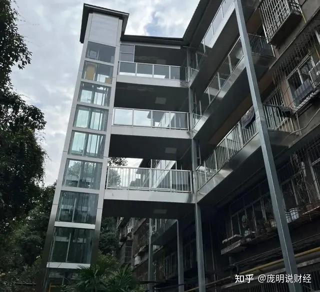 2024年最新消息老房子加装电梯不用争了能装尽装