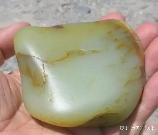 我要找块一千左右的羊脂玉