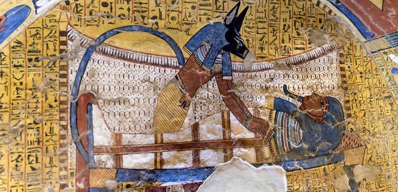 壁画3:南墙:胡狼头的防腐大神阿努比斯,处理死者木乃伊【大图】埃及