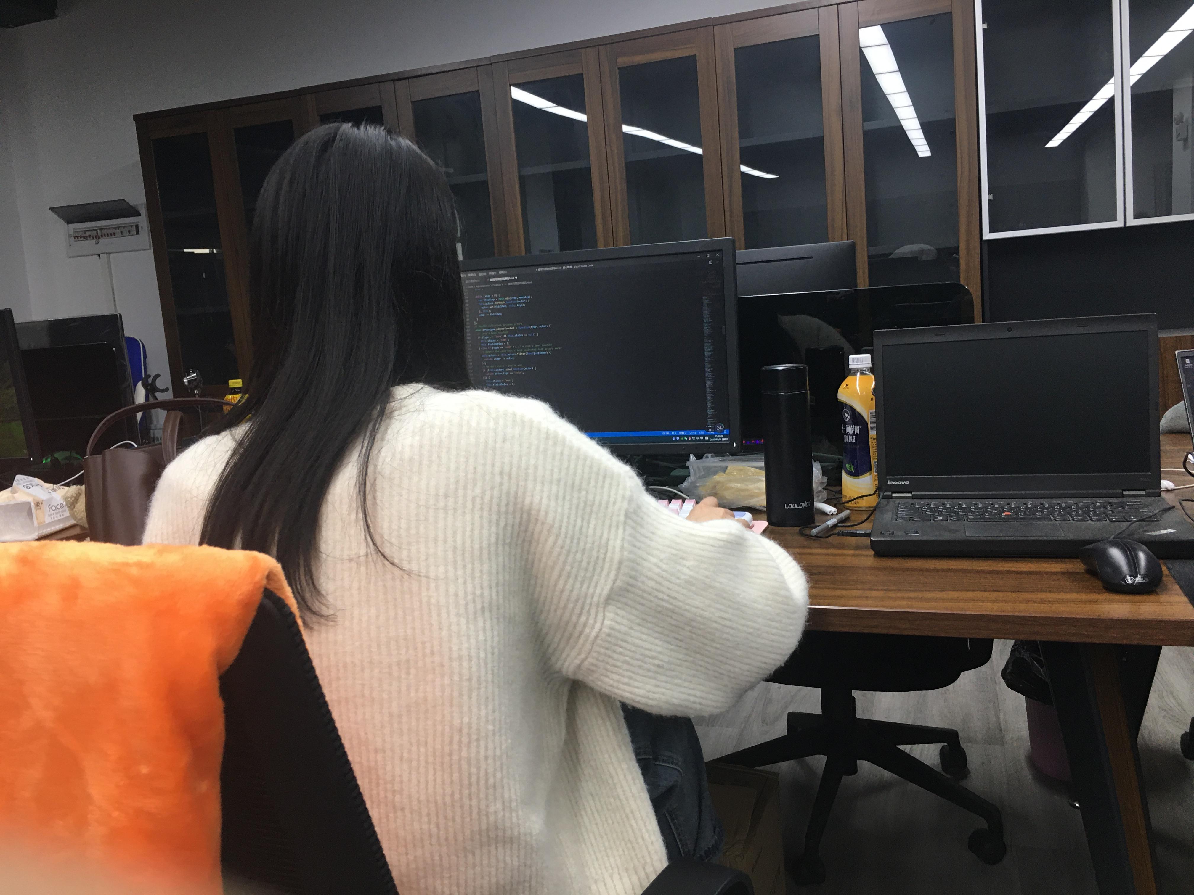 30分钟带你看完月薪3万程序员写完整网页,超详细一看就会