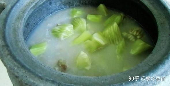 猪脚怎么炖好吃家常 v2-322f9a3456ac318fcf0233b911605bc8_r.jpg