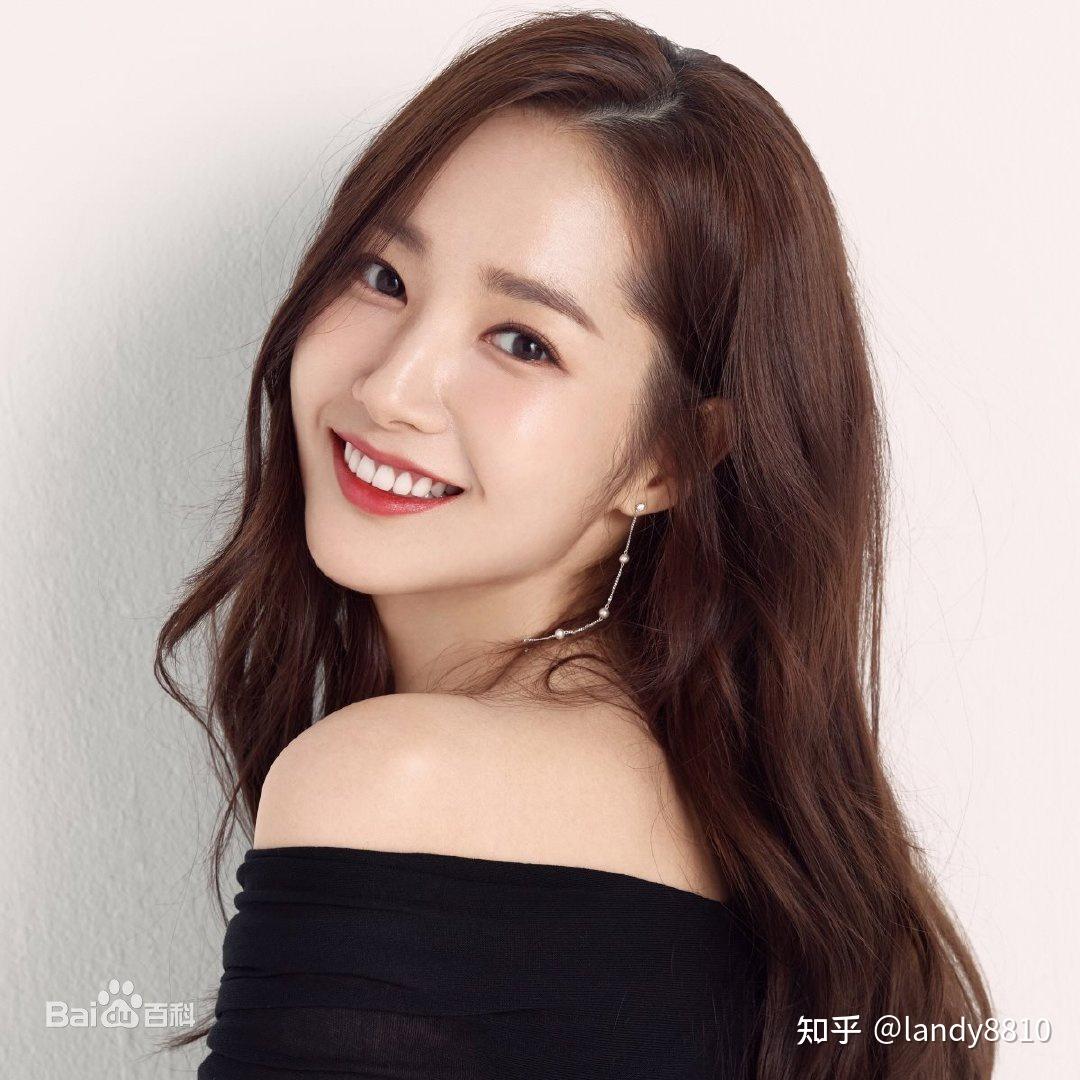 朴敏英,宋江,尹博,金亚荣等主演的《气象厅的人们:社内恋爱残酷史篇》