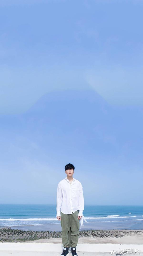 林俊杰有哪些让人舔颜的图?