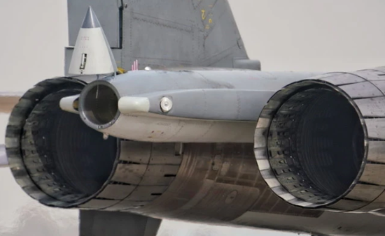 如何辨认歼20用的是涡扇10还是毛发? - 知乎