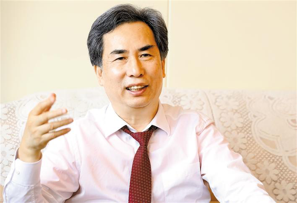 周宗文31岁来到深圳打造珠宝巨头周大生