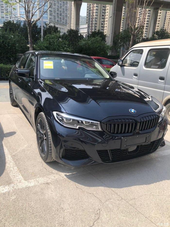 缘定黑武士宝马330lixdrive曜夜碳黑提车作业