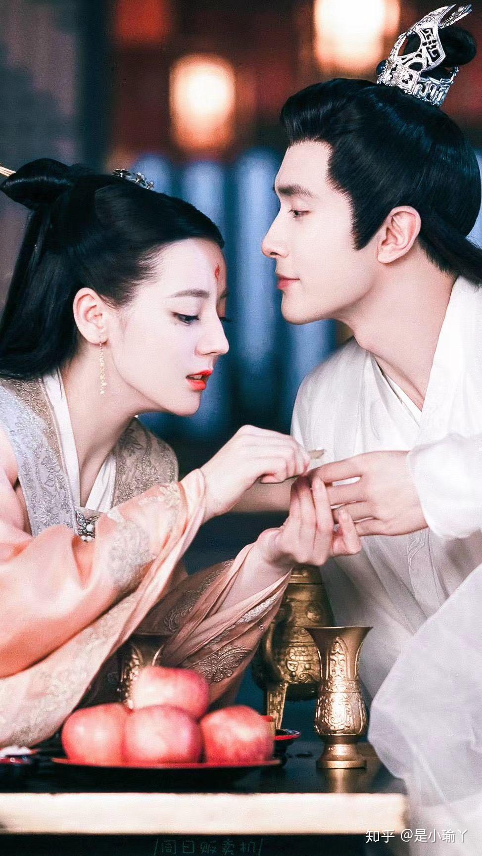 难道没有人觉得迪丽热巴和高伟光完全没有cp感吗在枕上书这部剧里