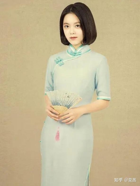 赵露思,倪妮,关晓彤,刘浩存,刘嘉玲,周冬雨,欧阳娜娜,等严格来说,旗袍