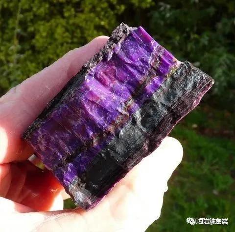 左岩珠宝课：彩色宝石界的深邃紫“舒俱来”！宇宙般的美，最全的舒俱来小 