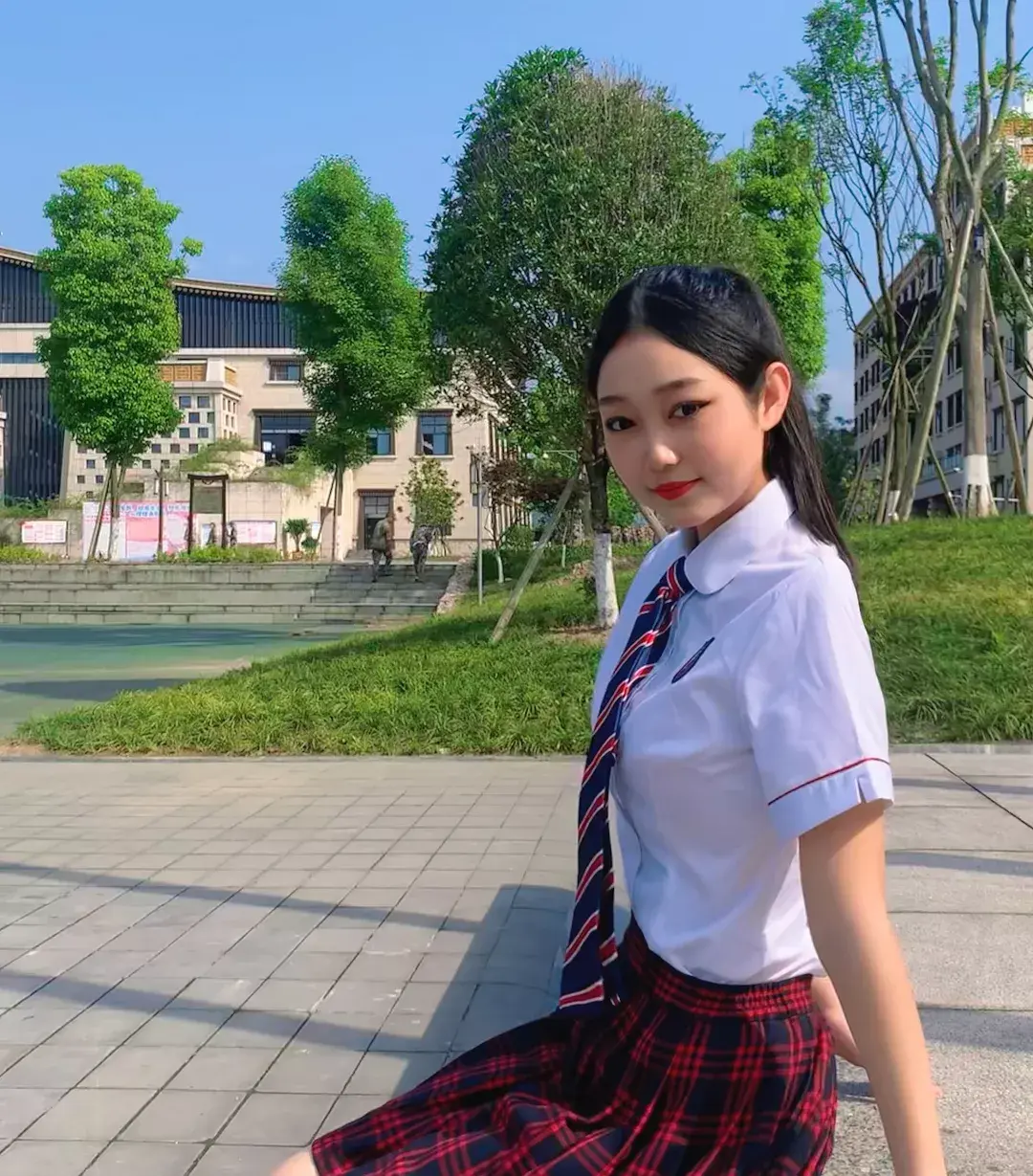 校花驾到孙一丹颜值与实力俱佳甜美女孩用奋斗诠释青春最好的样子