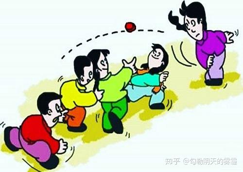 丢沙包玩法有很多,但大都是不要被沙包砸到.