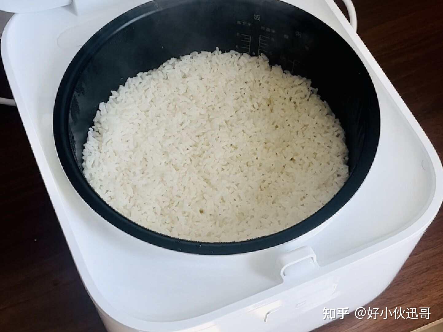 电饭煲蒸米饭时水和米的比例是多少？ - 知乎