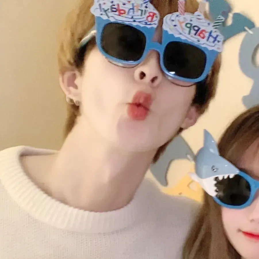 一些超级特别又好看的情侣头像,共190张-最好看的情侣头像动漫一人一半