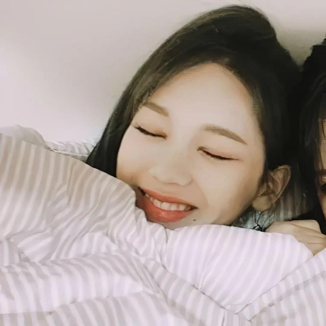 爱豆闺蜜头像 | 有你在身边,风都超级甜 - 知乎