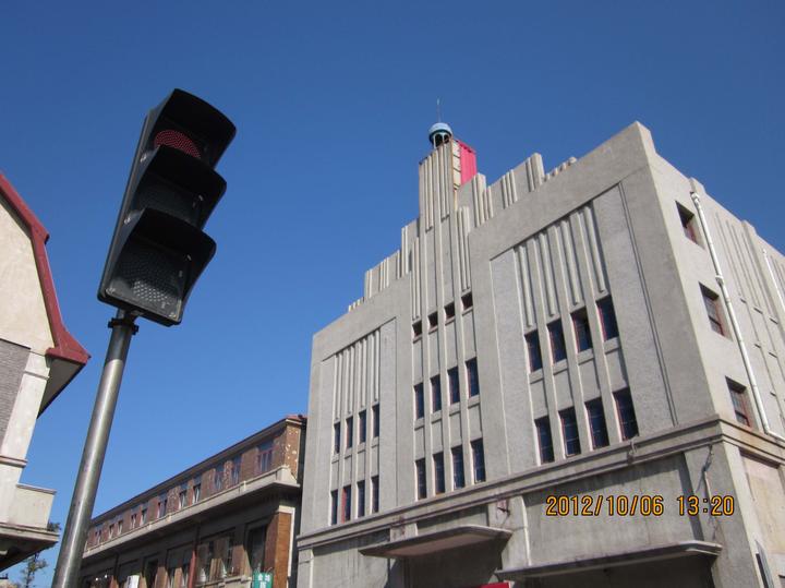 从十年前烟台朝阳街的老照片看建筑