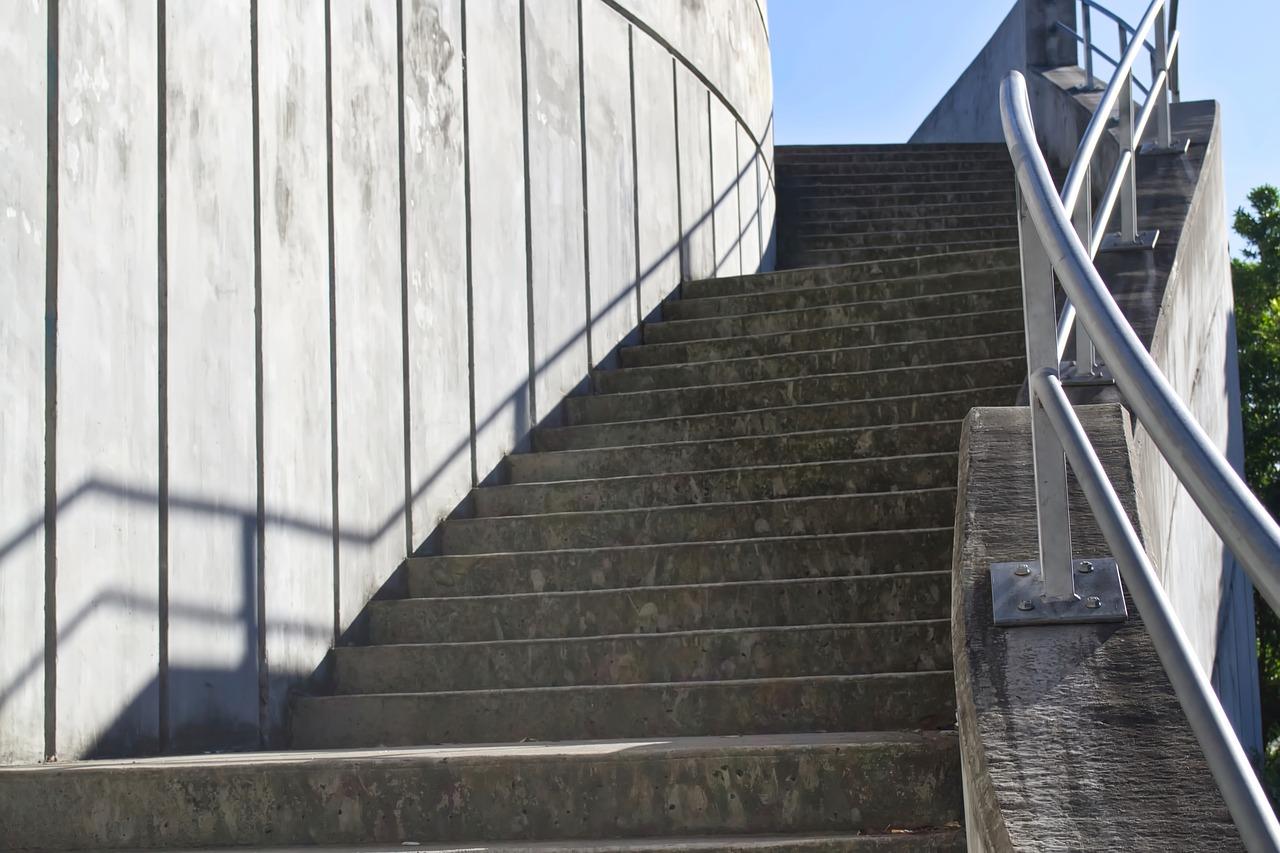 开槽后用什么回填呢