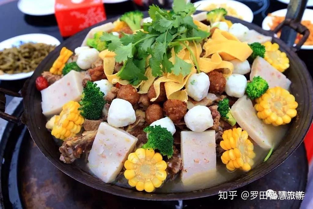 夏天流行吃吊锅?人多还要排队,薄刀峰的避暑方式妙在哪里 - 知乎