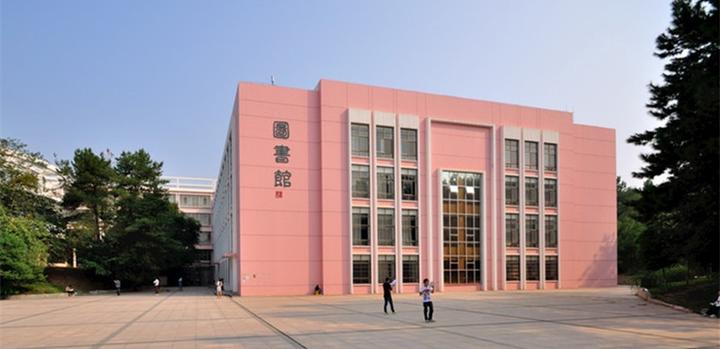 赣南师范大学分数线中等,还设有公费师范生招生!