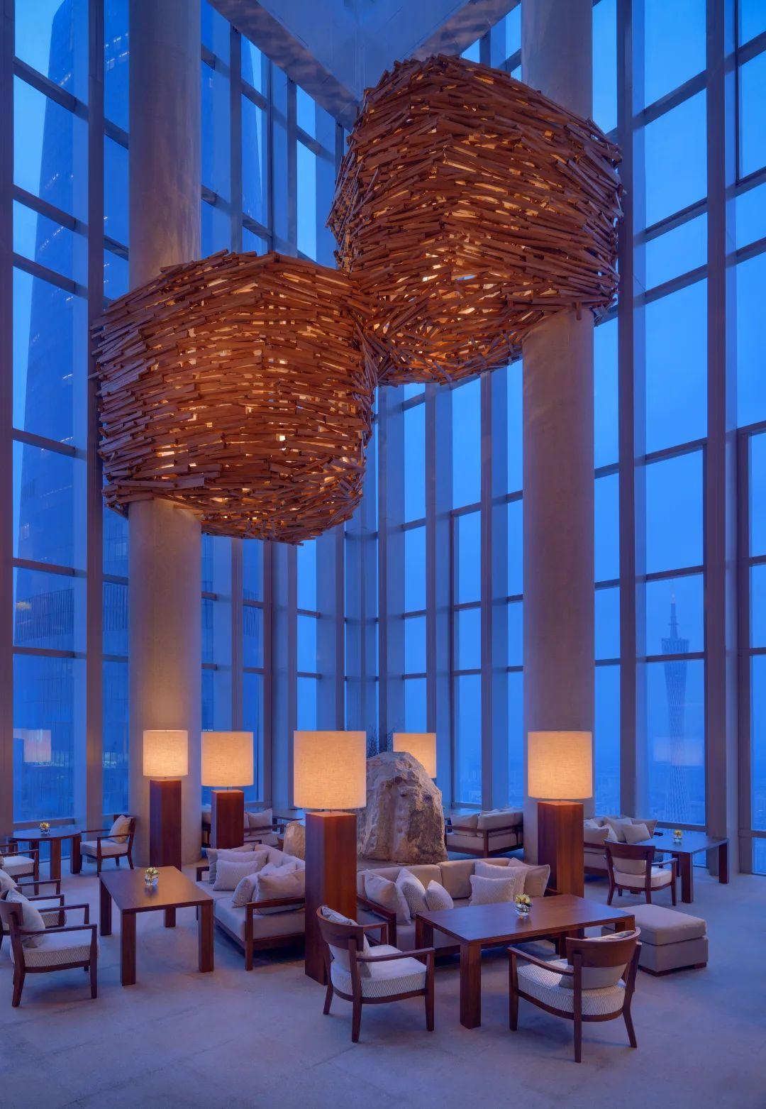 探店广州柏悦酒店:正对广州塔!城市高空中深藏的一座岭南大宅 - 知乎