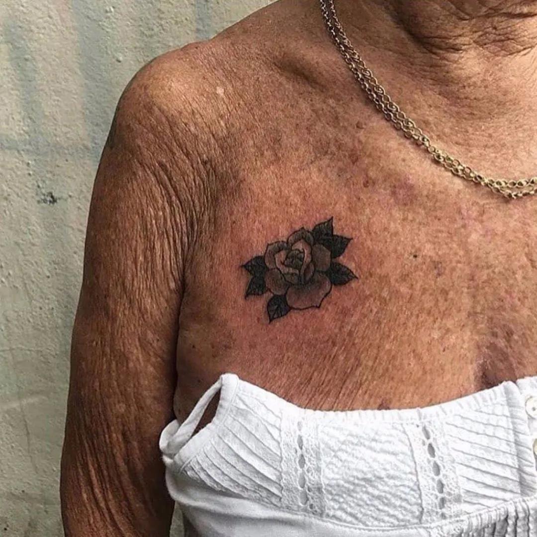 老了以后纹身真的会很丑吗