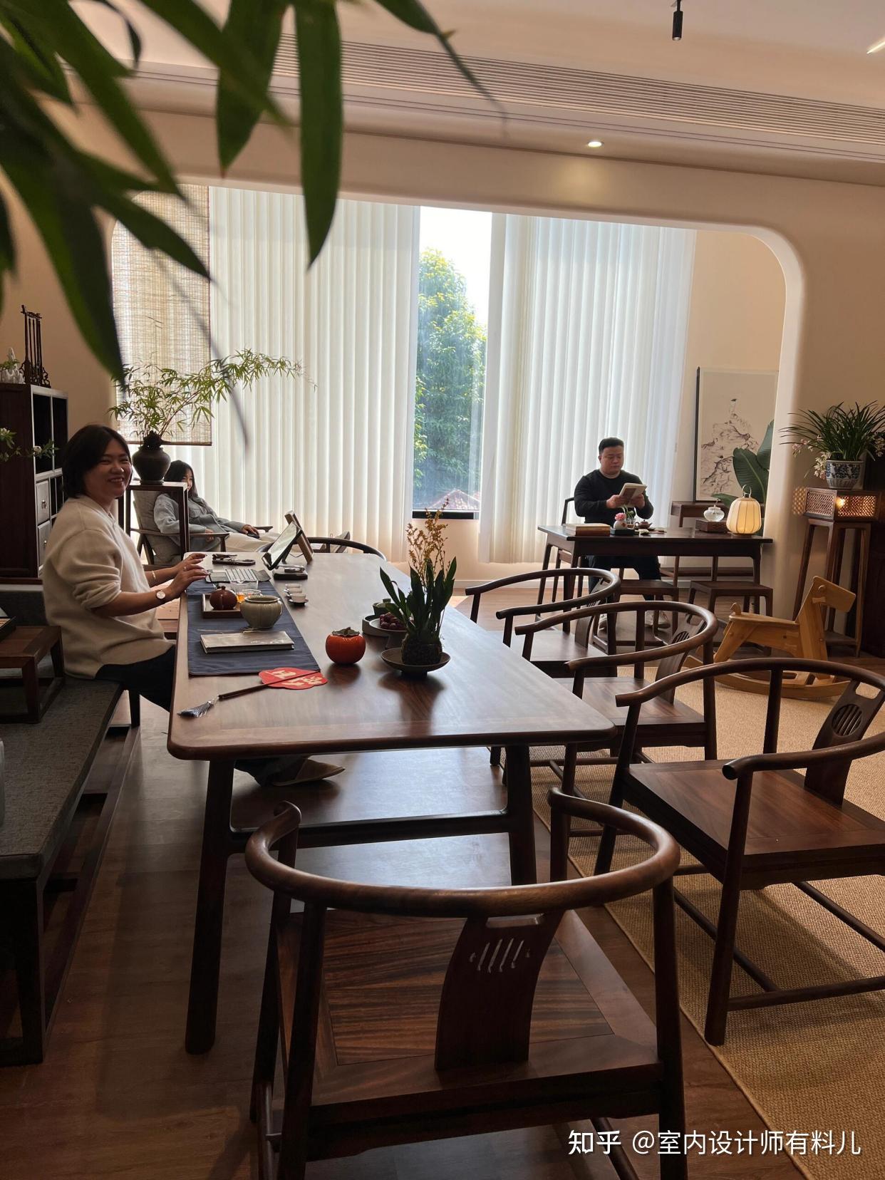 难怪很多人都不要客厅了，看完朋友家的做法，才知道原来这么实用 - 知乎