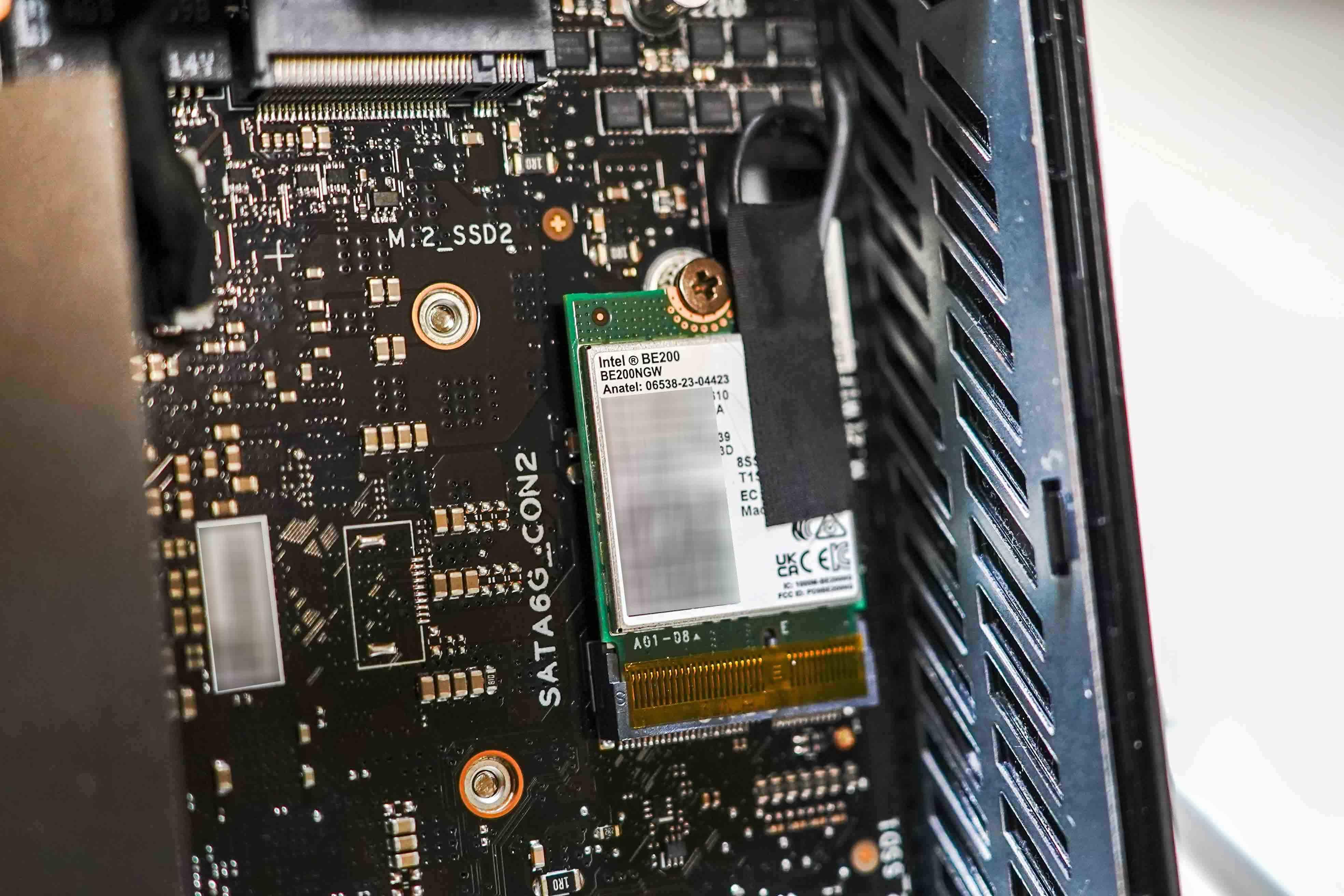 ai独显加持的ultra平台迷你主机丨新品华硕pn65拆解与深度评测