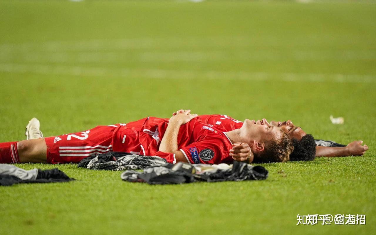 拜仁莱万受伤格纳布里确诊欧冠还能赢巴黎吗